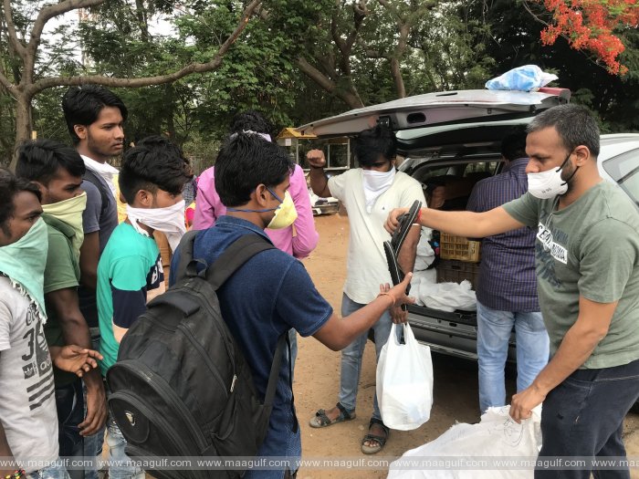 నిర్మాత రాజశేఖర్‌ రెడ్డి 11 లక్షలు సాయం..